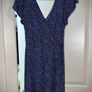 Kaileigh Navy and White Floral Dress